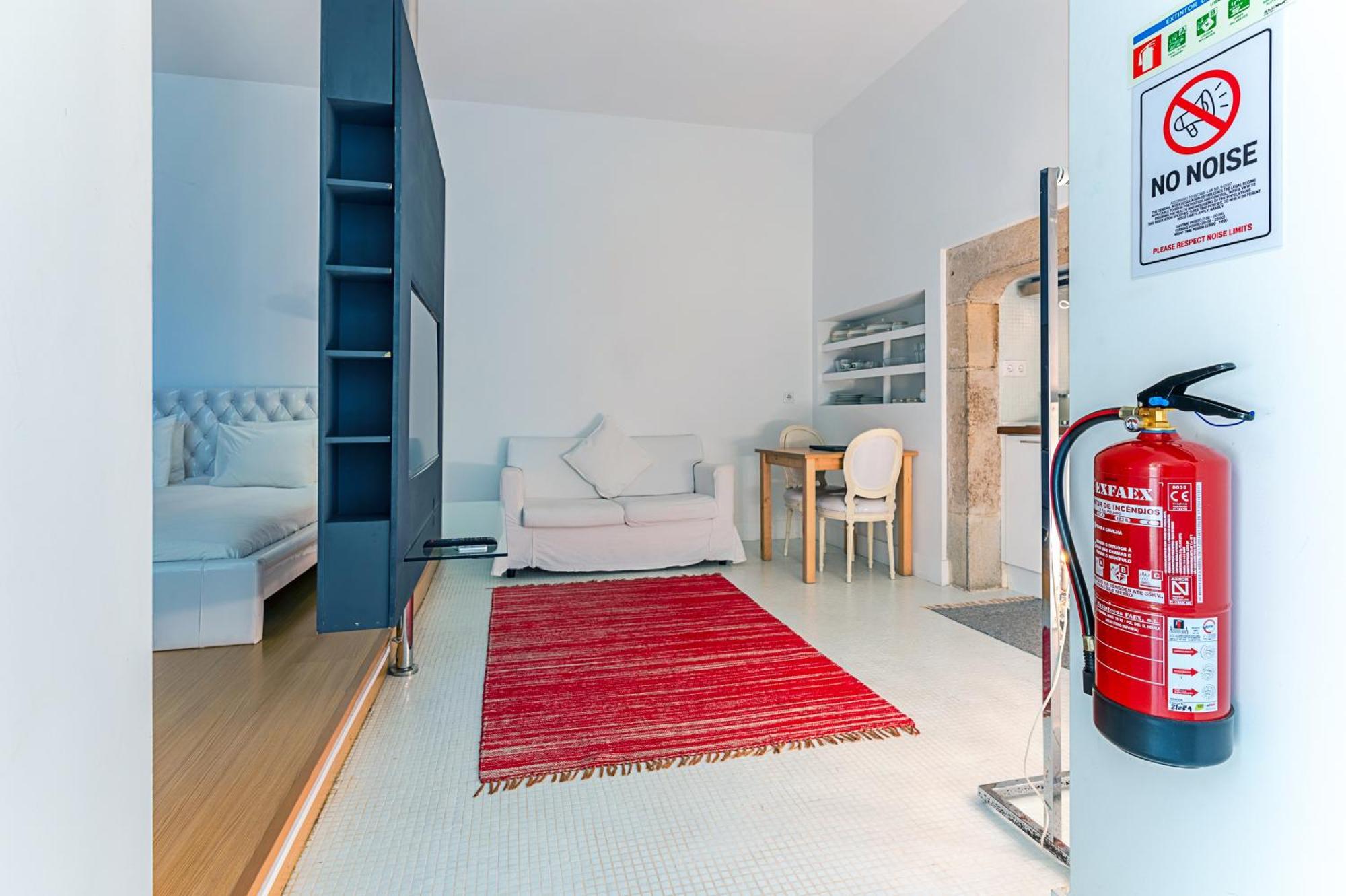 Portas Do Castelo Apartments Lisboa Phòng bức ảnh